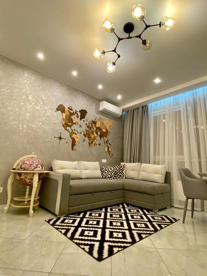 Vip Apartment In Odessa エクステリア 写真
