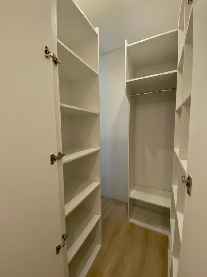 Vip Apartment In Odessa エクステリア 写真